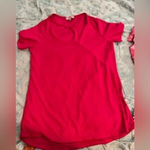 Dark pink top, size small